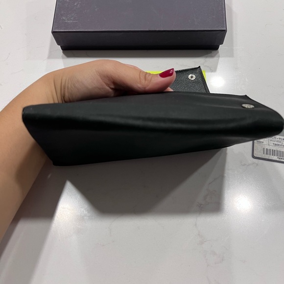 💯Authentic Prada Nylon Tessuto Long Snap Wallet - Picture 11 of 12